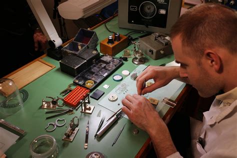 watchmaking classes near me